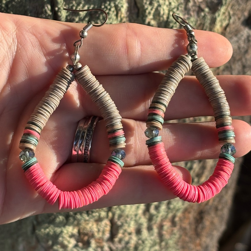 Pink and Grey Oval Drop Earrings With Soft Blue Accent! 💕